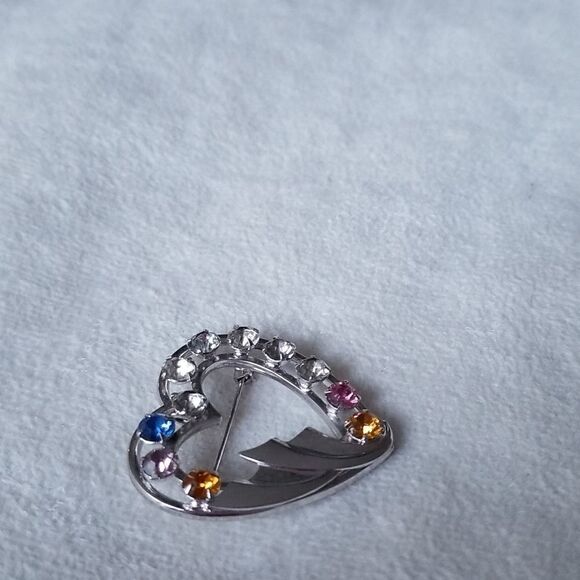 Catamore Heart Brooch 1/20th gold filled - Picture 8 of 9